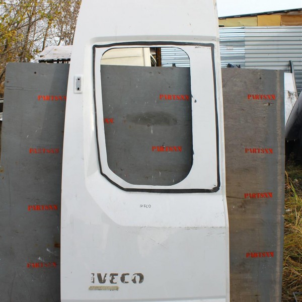 Дверь задняя левая  Iveco Daily 2011-2014