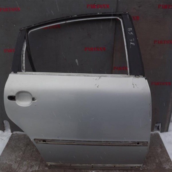 Дверь задняя правая  VW Passat (B5) 1996-2000