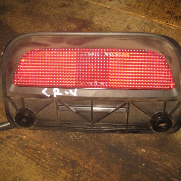 Фонарь задний (стоп сигнал)  Honda CR-V 1996-2002