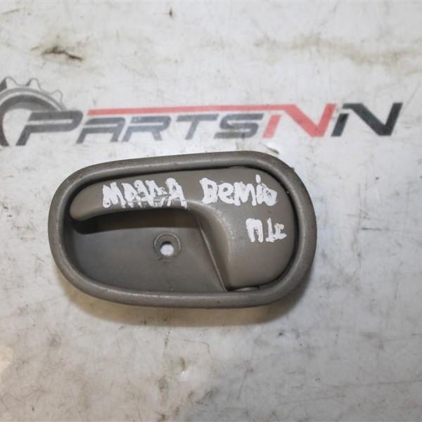 Ручка двери внутренняя  Mazda Demio DW 1998-2000