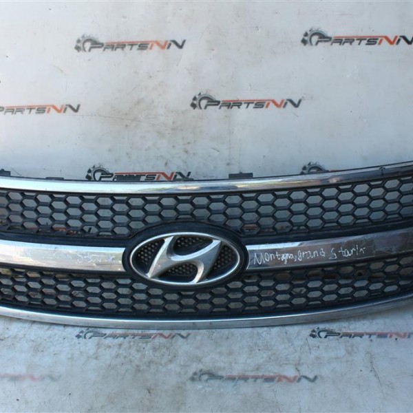 Решетка радиатора  Hyundai Starex