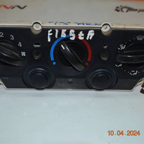Блок управления печкой  Ford Fiesta 2001-2007