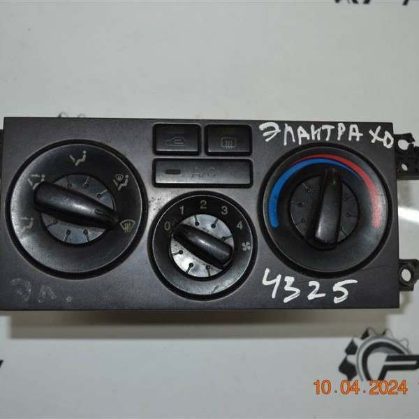 Блок управления печкой  Hyundai Elantra III 2000-2005