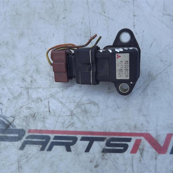 Датчик абсолютного давления  Mitsubishi Pajero Io Pinin 1998-2005