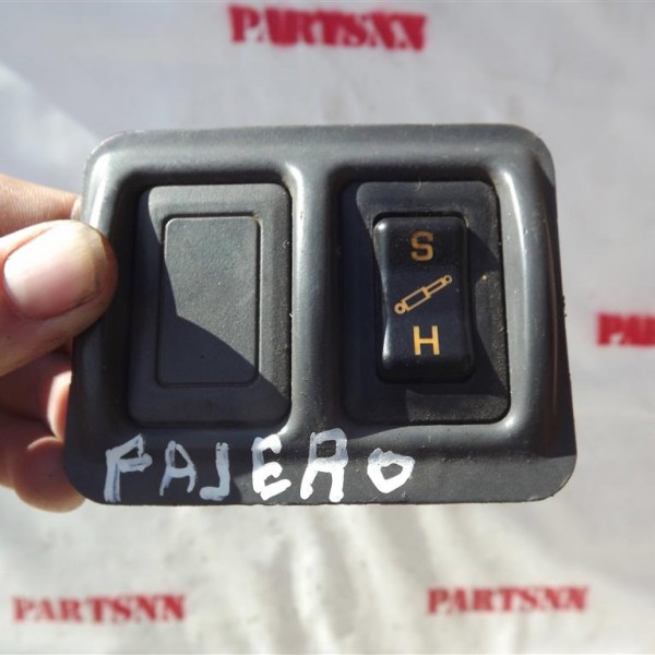 Кнопка регулировки подвески  Mitsubishi Pajero 2 Montero 1991-2000