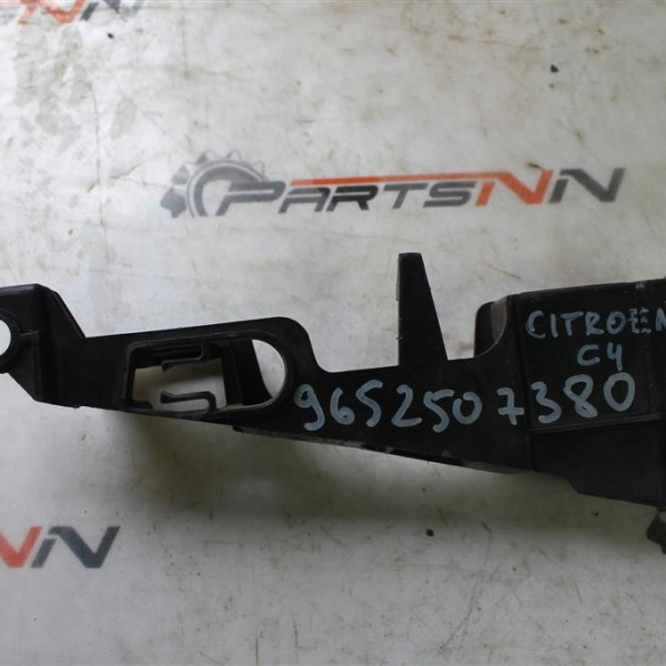 Крепление бампера переднего  Citroen C4 2005-2011